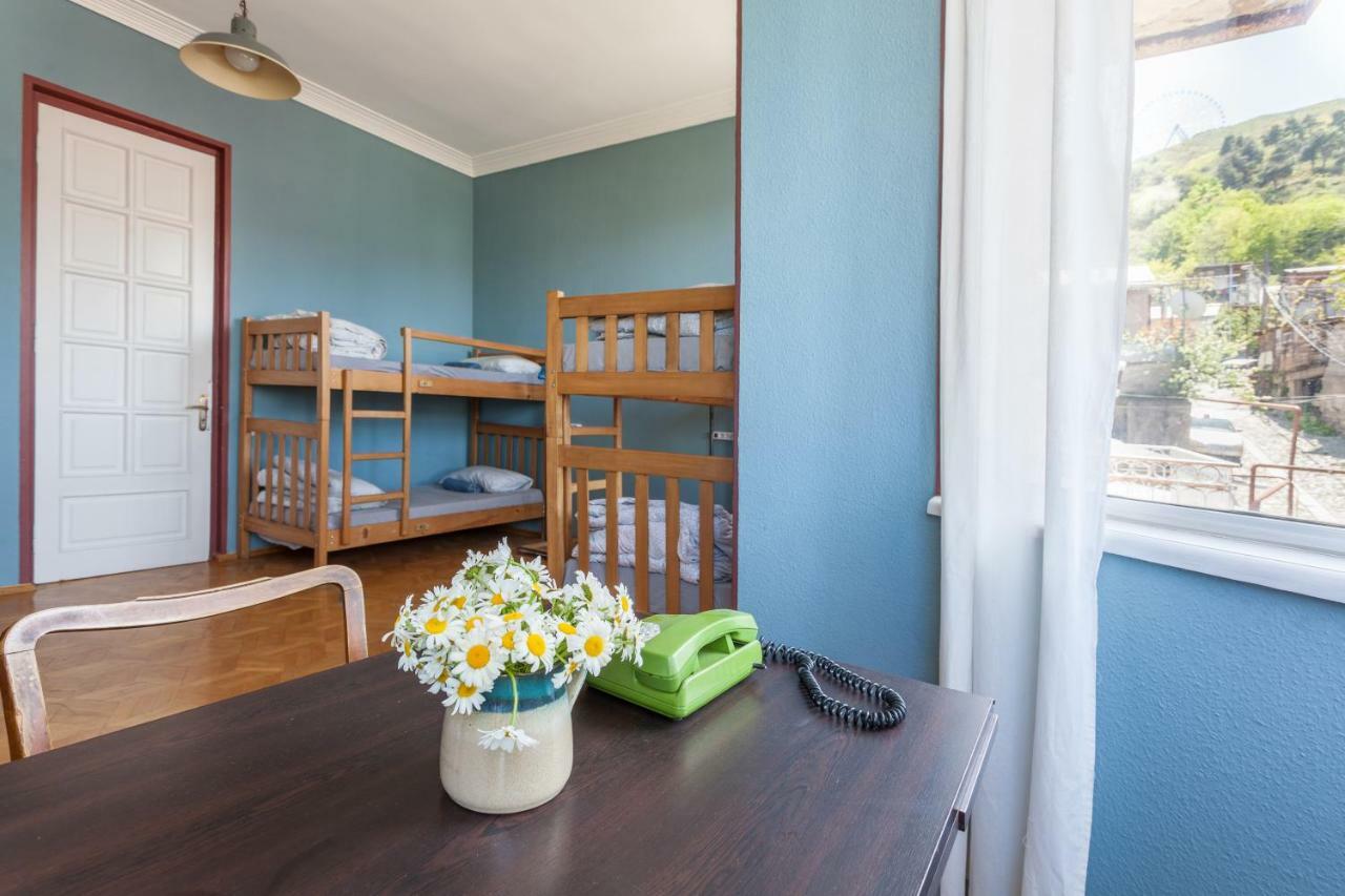 M42 Hostel Tbilisi Buitenkant foto