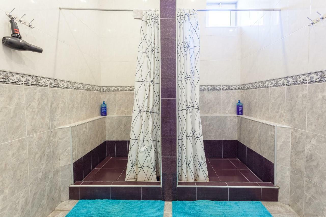 M42 Hostel Tbilisi Buitenkant foto