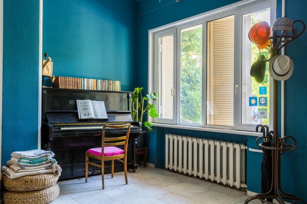 M42 Hostel Tbilisi Buitenkant foto