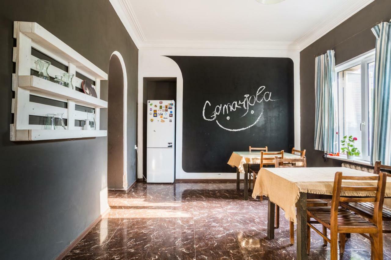 M42 Hostel Tbilisi Buitenkant foto