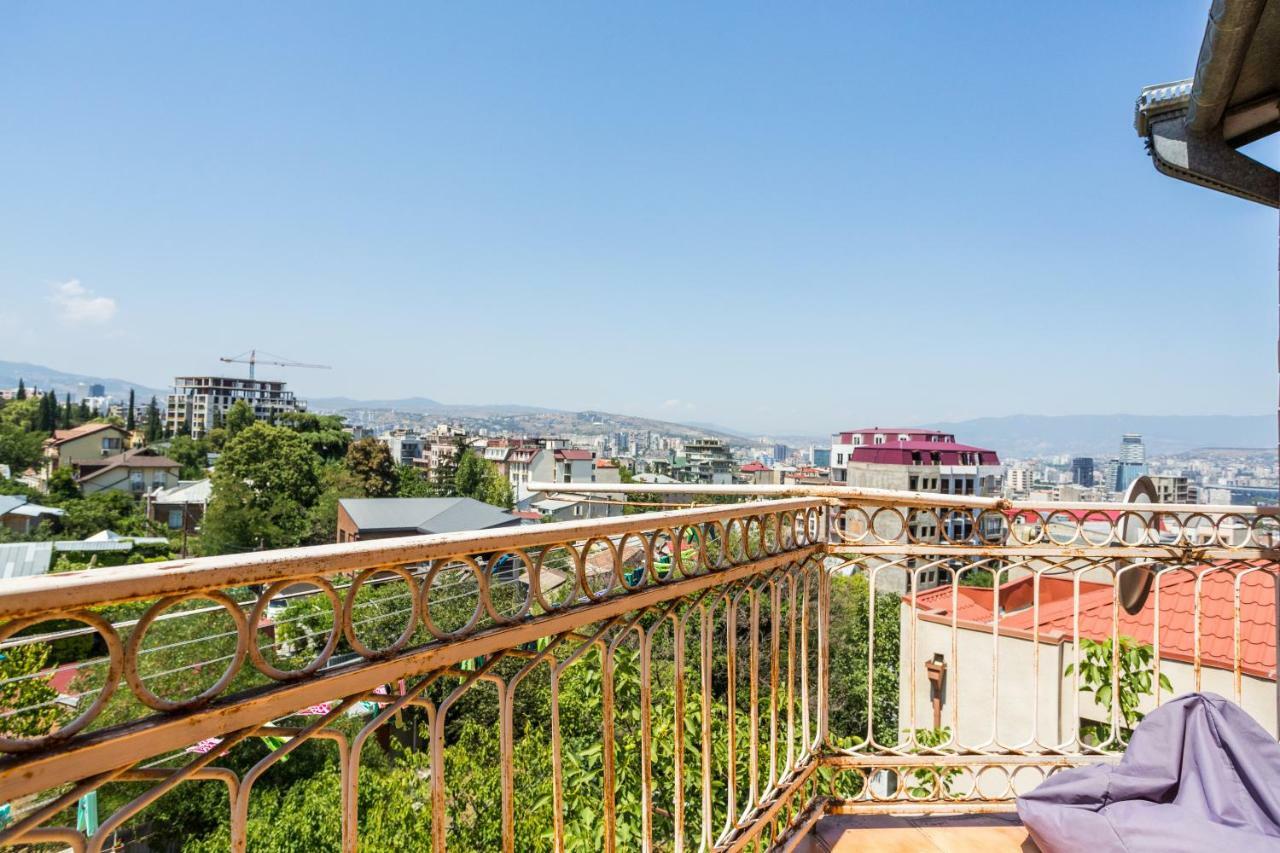 M42 Hostel Tbilisi Buitenkant foto